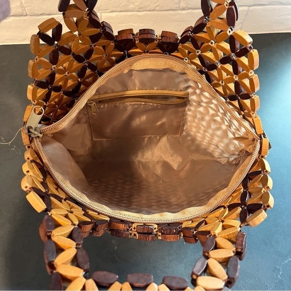 Wooden daisy macrame handbag - Picture 4 of 13